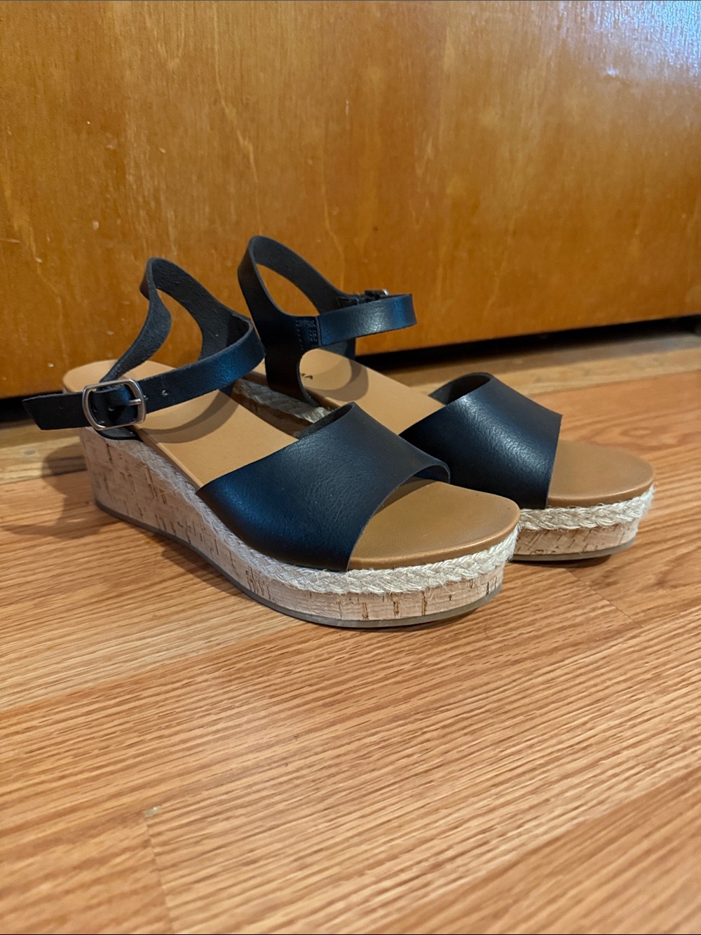 Women's Black Wedge Sandals